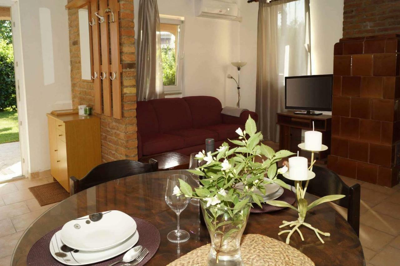 Appartement Apartman Eric à Pula Extérieur photo